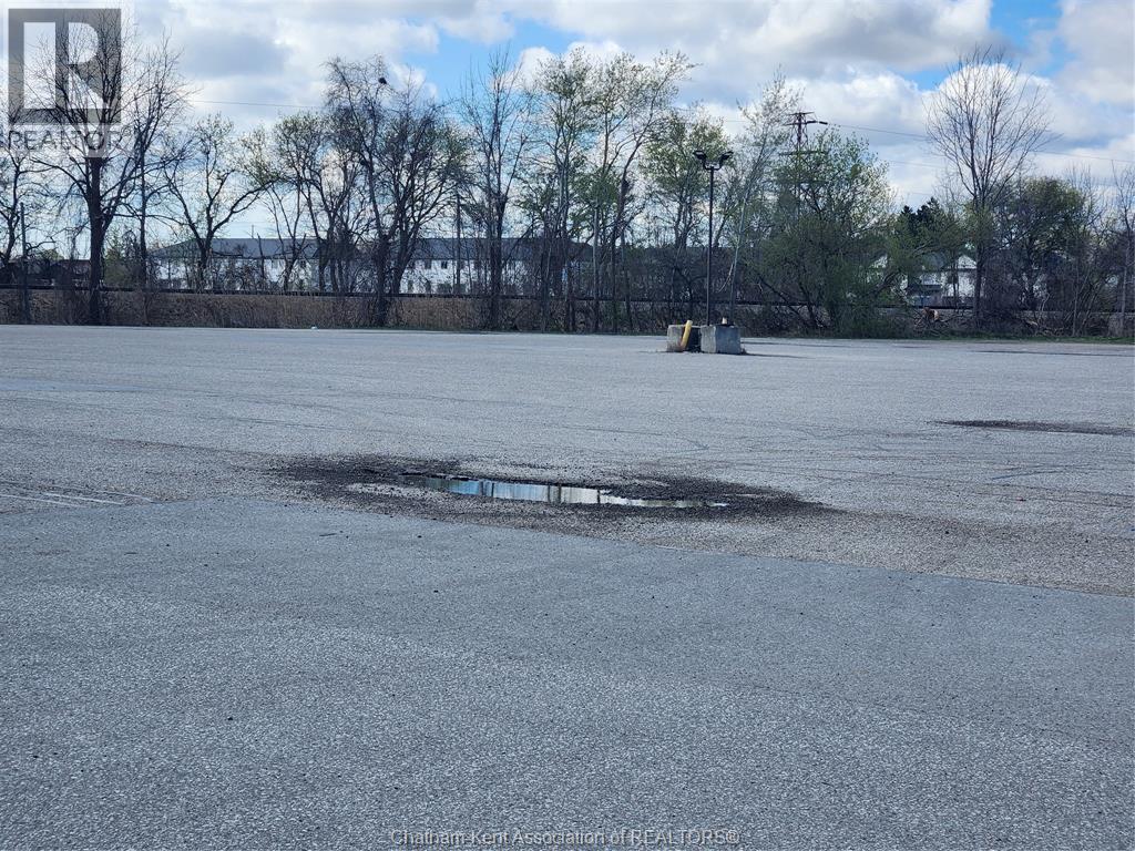 400 National ROAD Unit# A, Chatham, Ontario, N7M5J5 — Photo 5