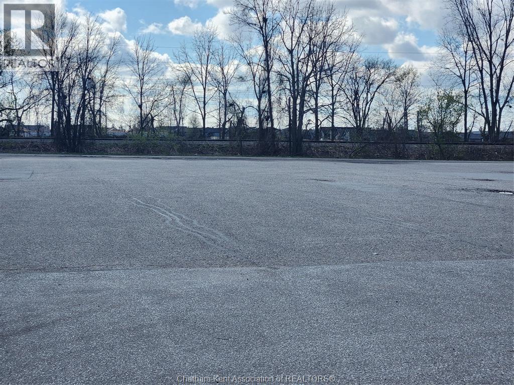 400 National ROAD Unit# A, Chatham, Ontario, N7M5J5 — Photo 4