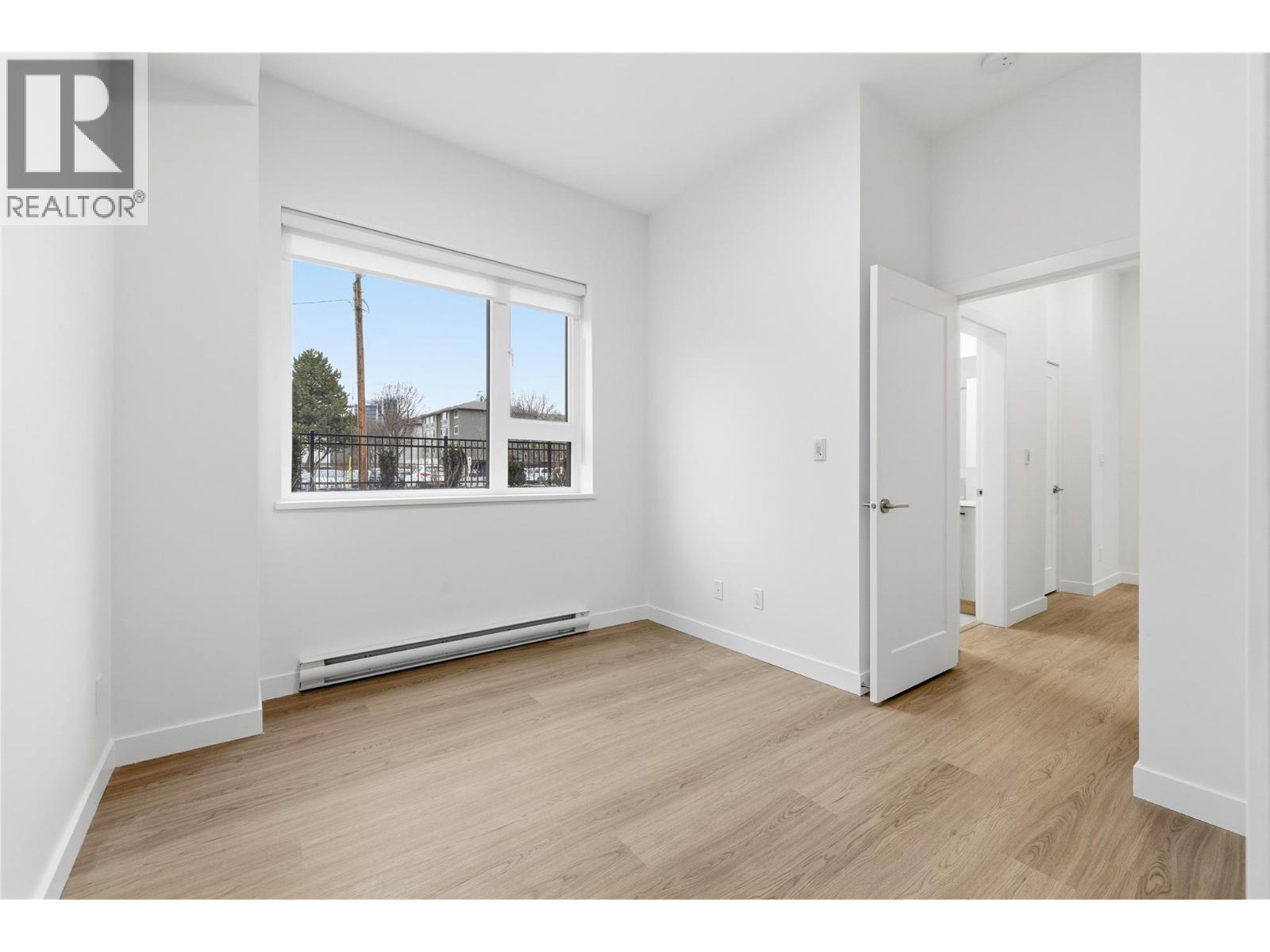 TH4 1390 Pridham Avenue, Kelowna