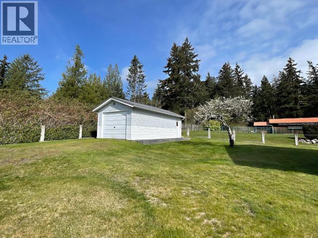 3271 OAK STREET - 3