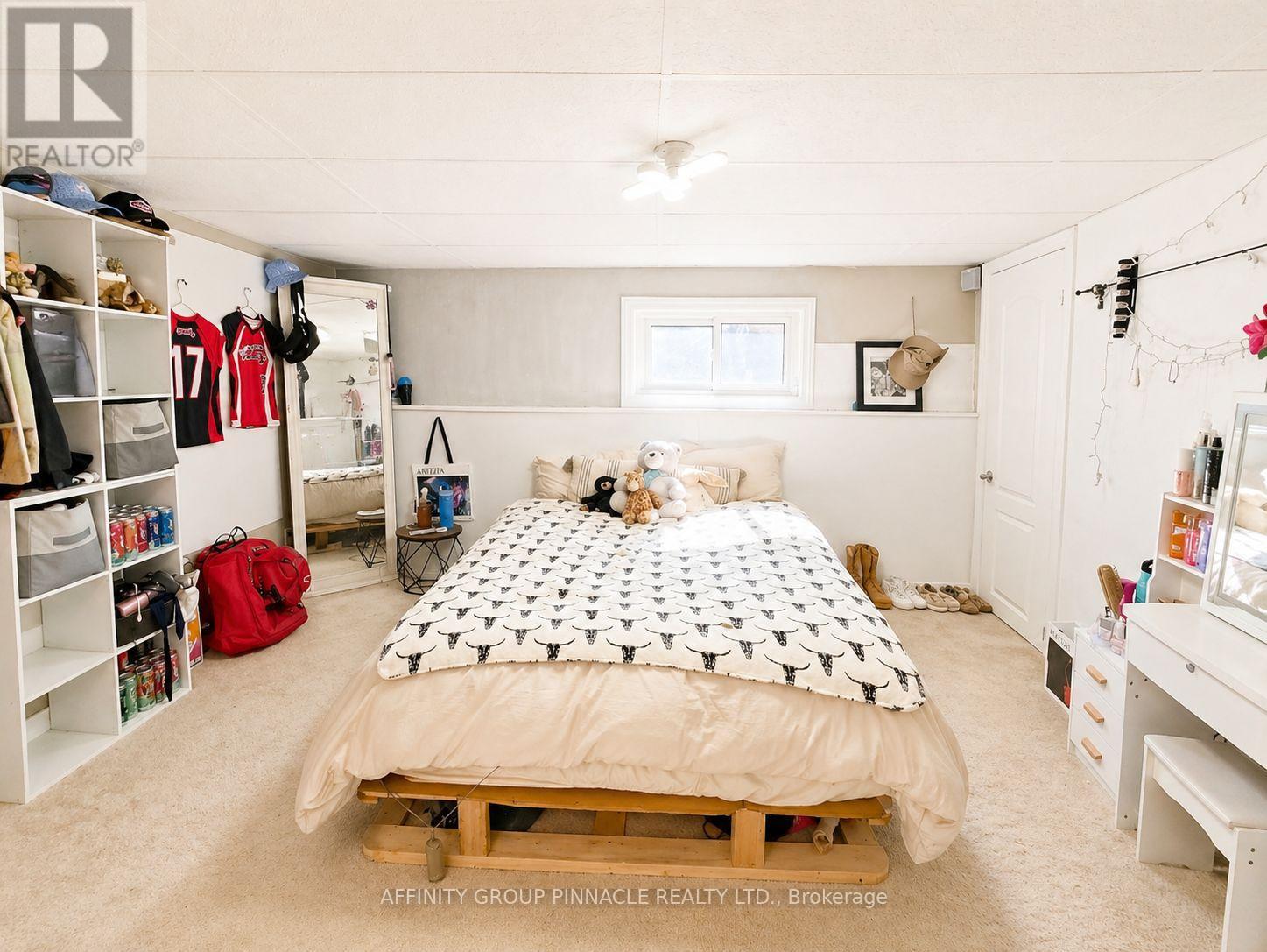 39 MUSKIE DRIVE - 36