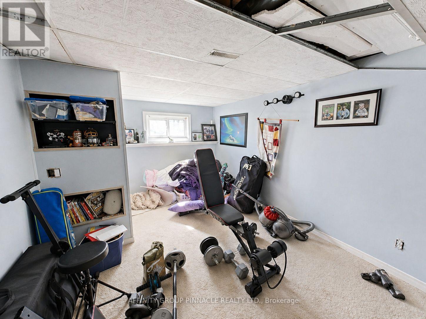 39 MUSKIE DRIVE - 38
