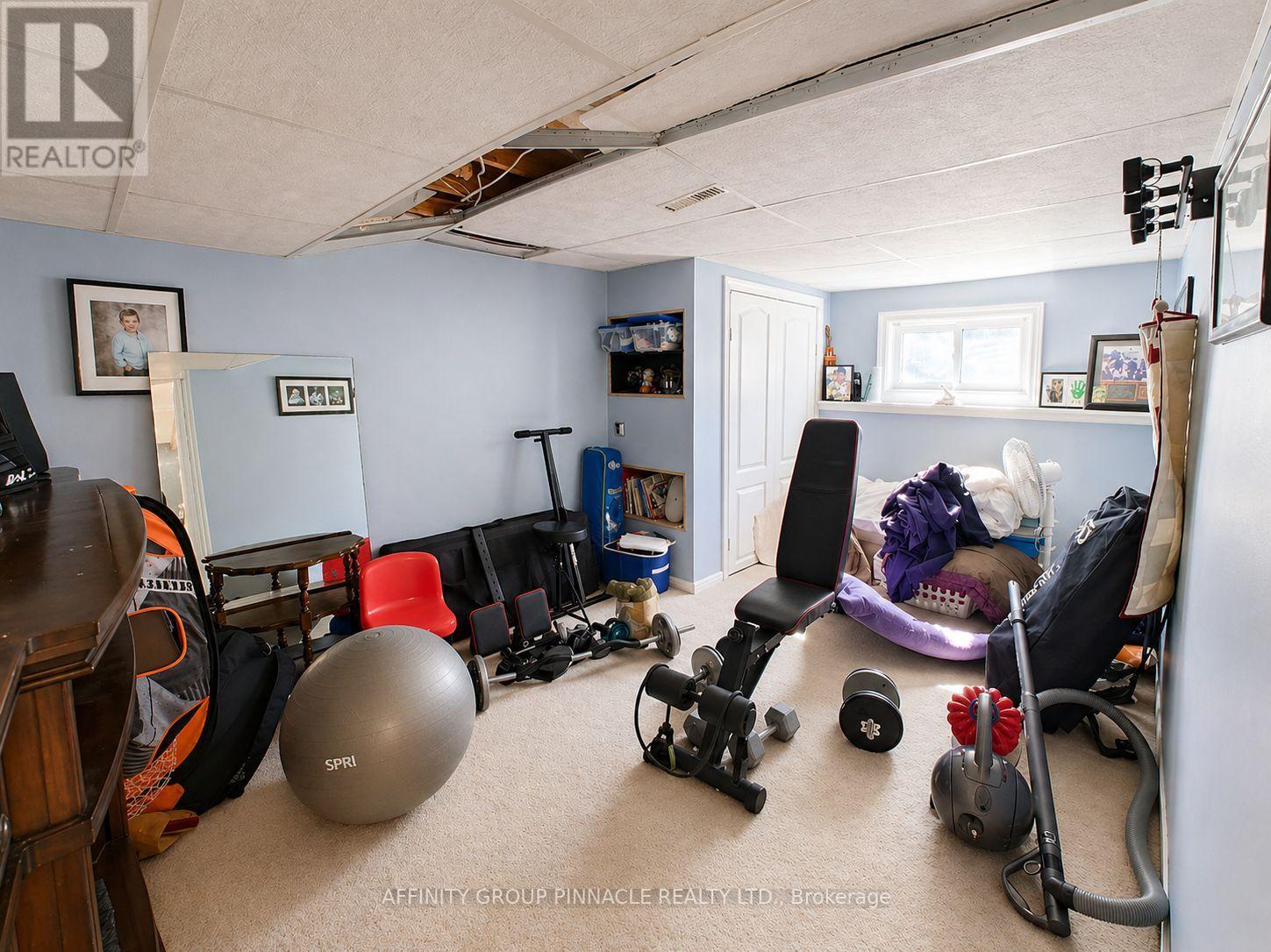 39 MUSKIE DRIVE - 39