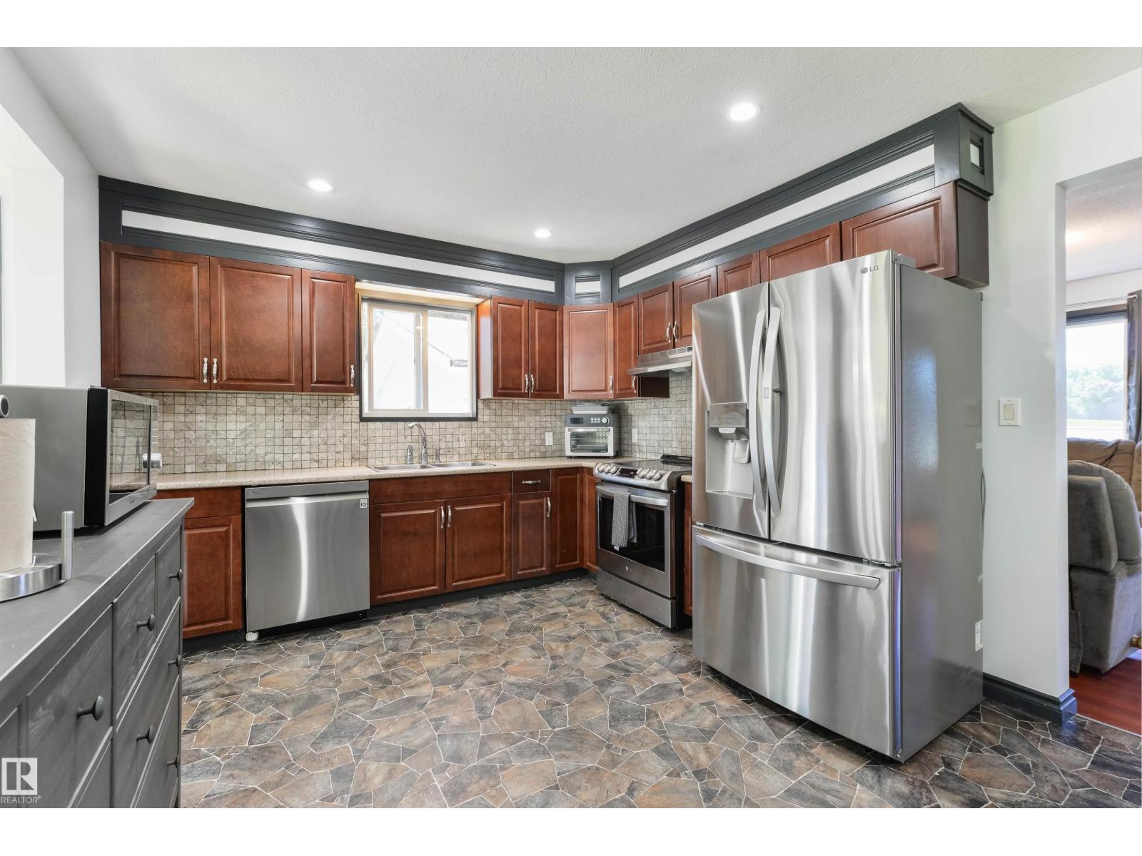 6130 HGHWAY 16, Rural Parkland County