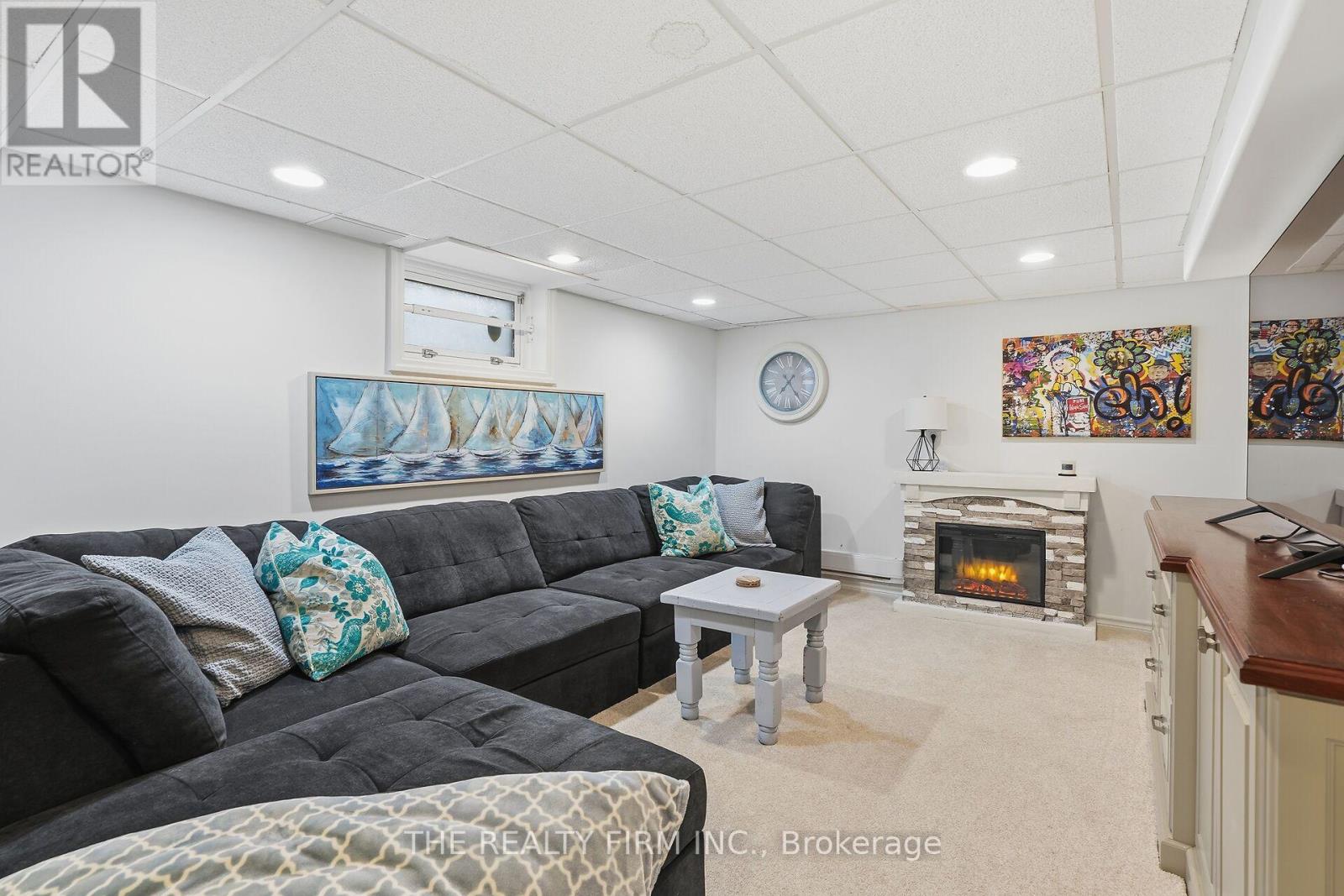 362 RIDOUT STREET S - 30