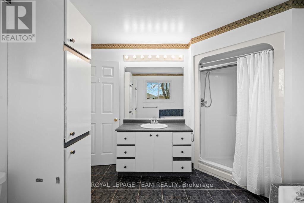 Main Floor Bathroom