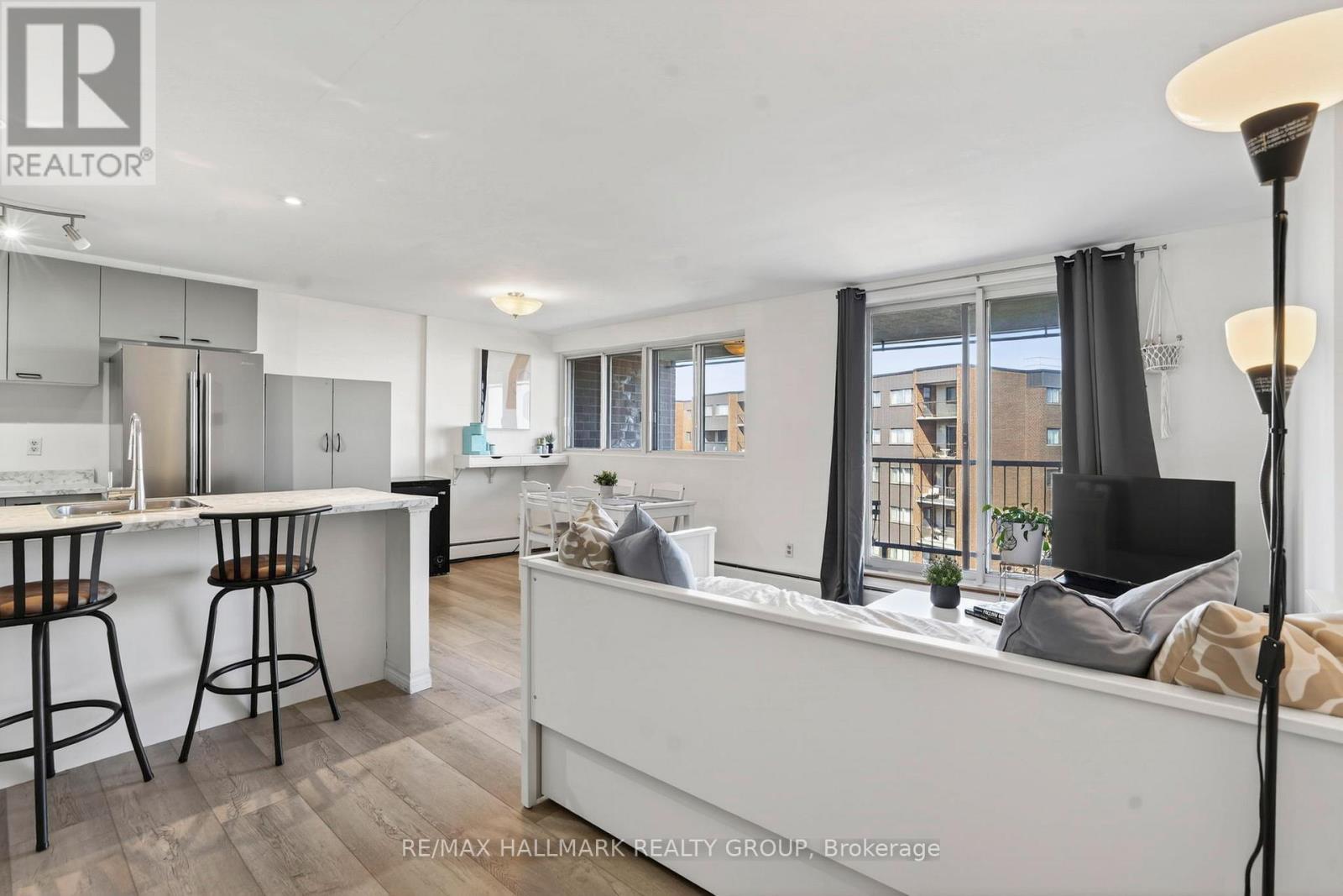 #509 2650 SOUTHVALE CRESCENT - 12