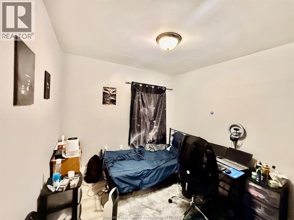 1127 JOSEPHINE AVENUE - 14