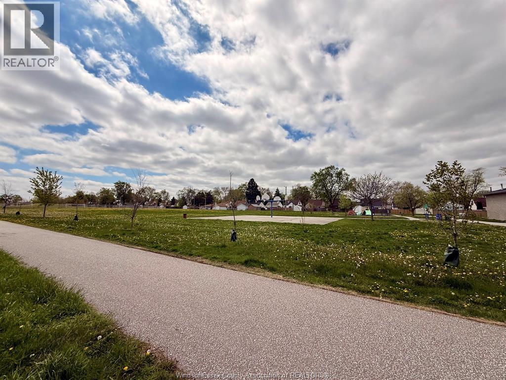 1127 JOSEPHINE AVENUE - 26