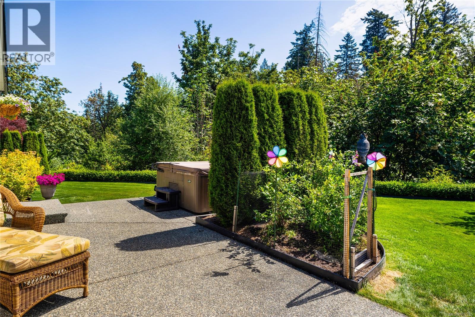 9846 Napier Pl, Chemainus