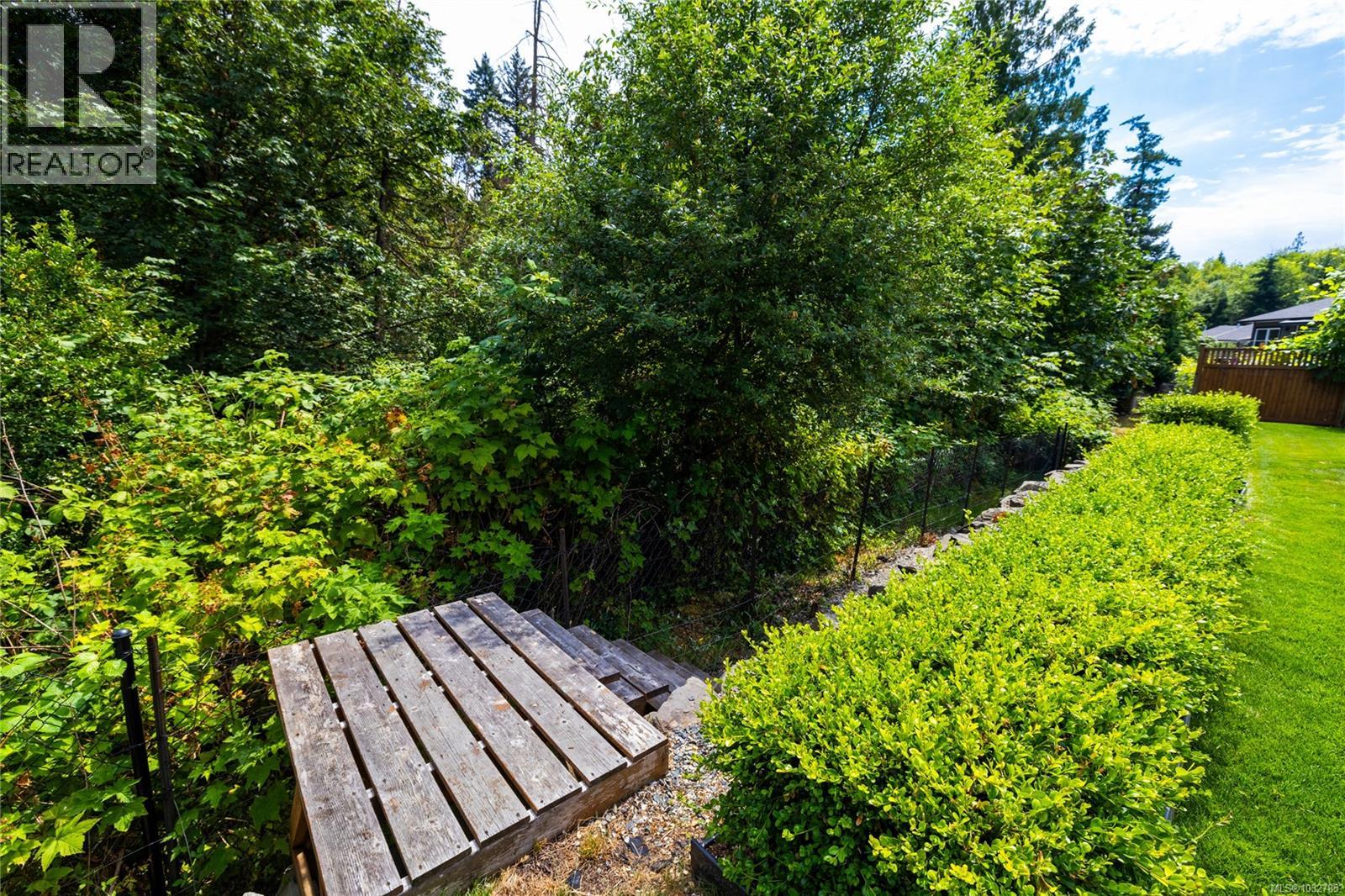 9846 Napier Pl, Chemainus
