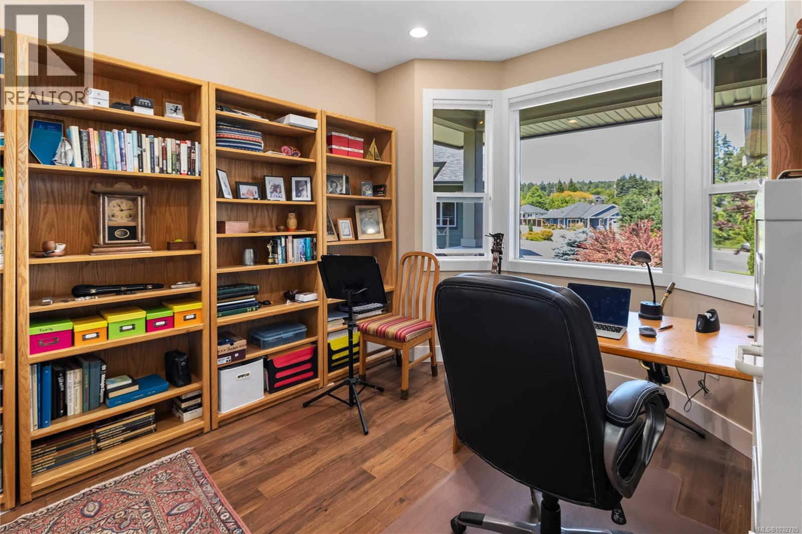 9846 Napier Pl, Chemainus
