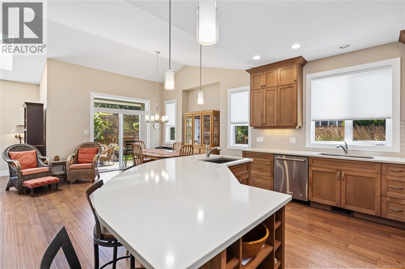 9846 Napier Pl, Chemainus