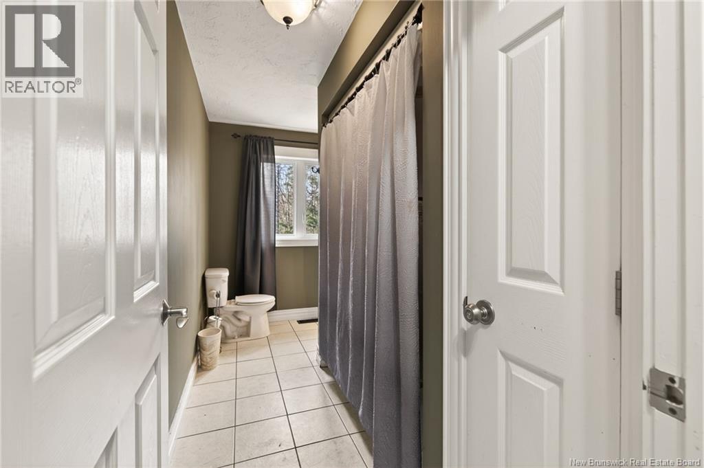 25 Bungay Road - 33