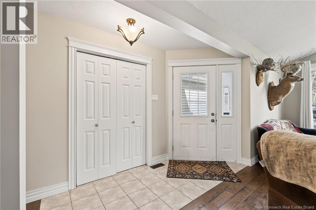 25 Bungay Road - 12