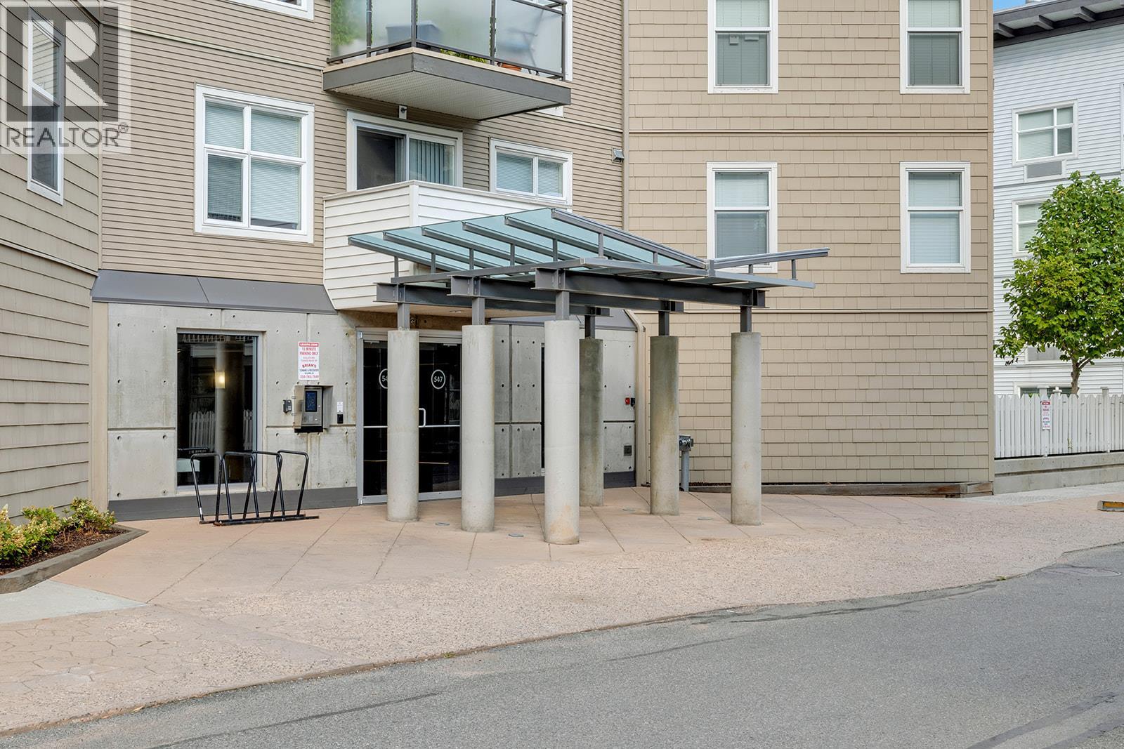 405 547 Yates Road, Kelowna