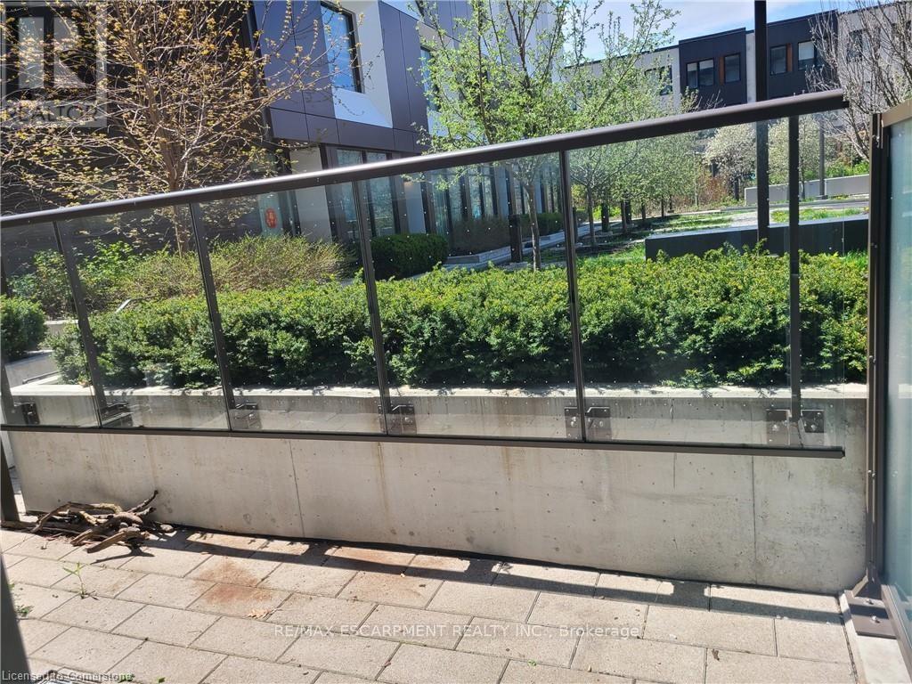 #120 80 VANAULEY STREET - 19