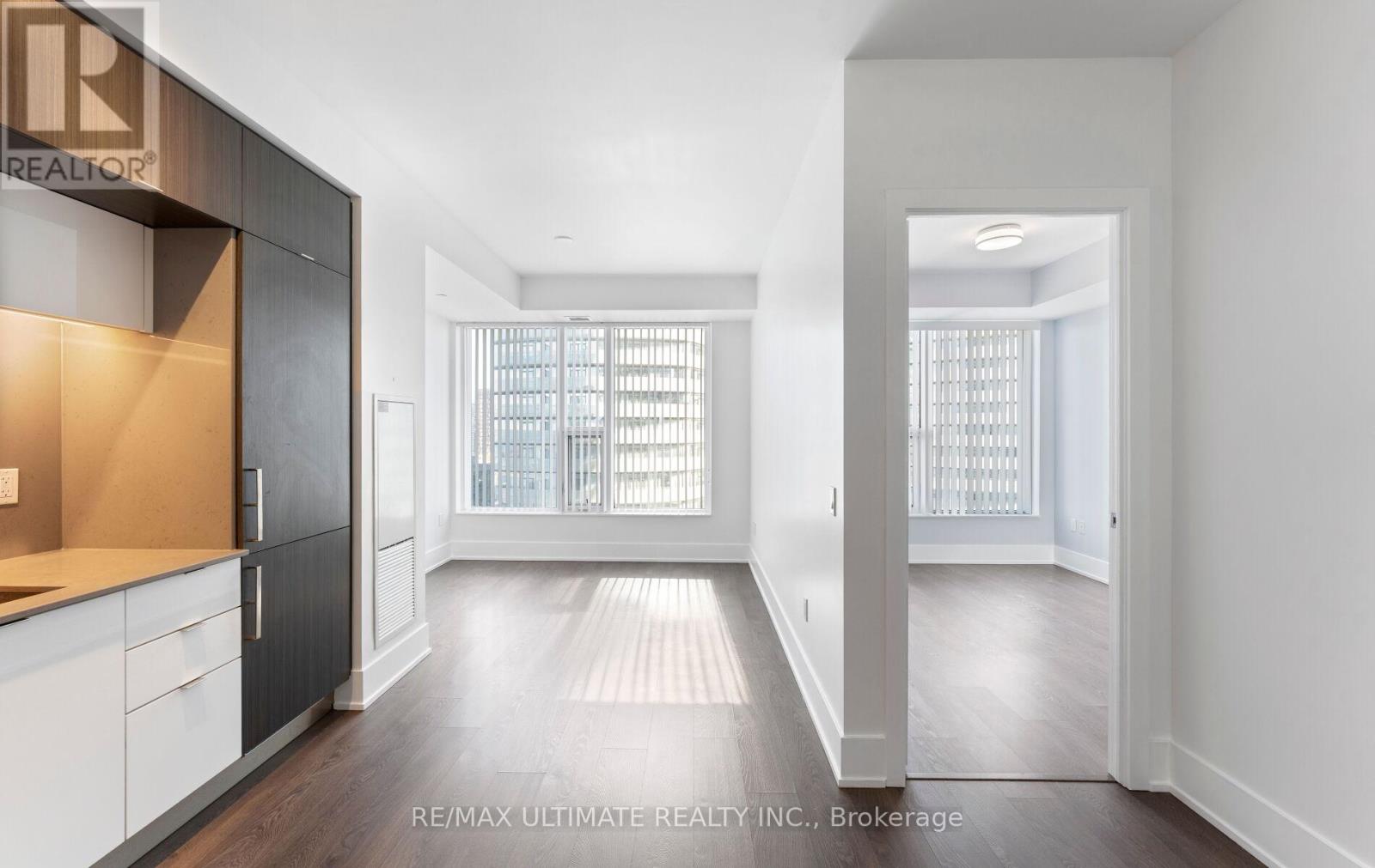 3612 - 10 YORK STREET — photo 10
