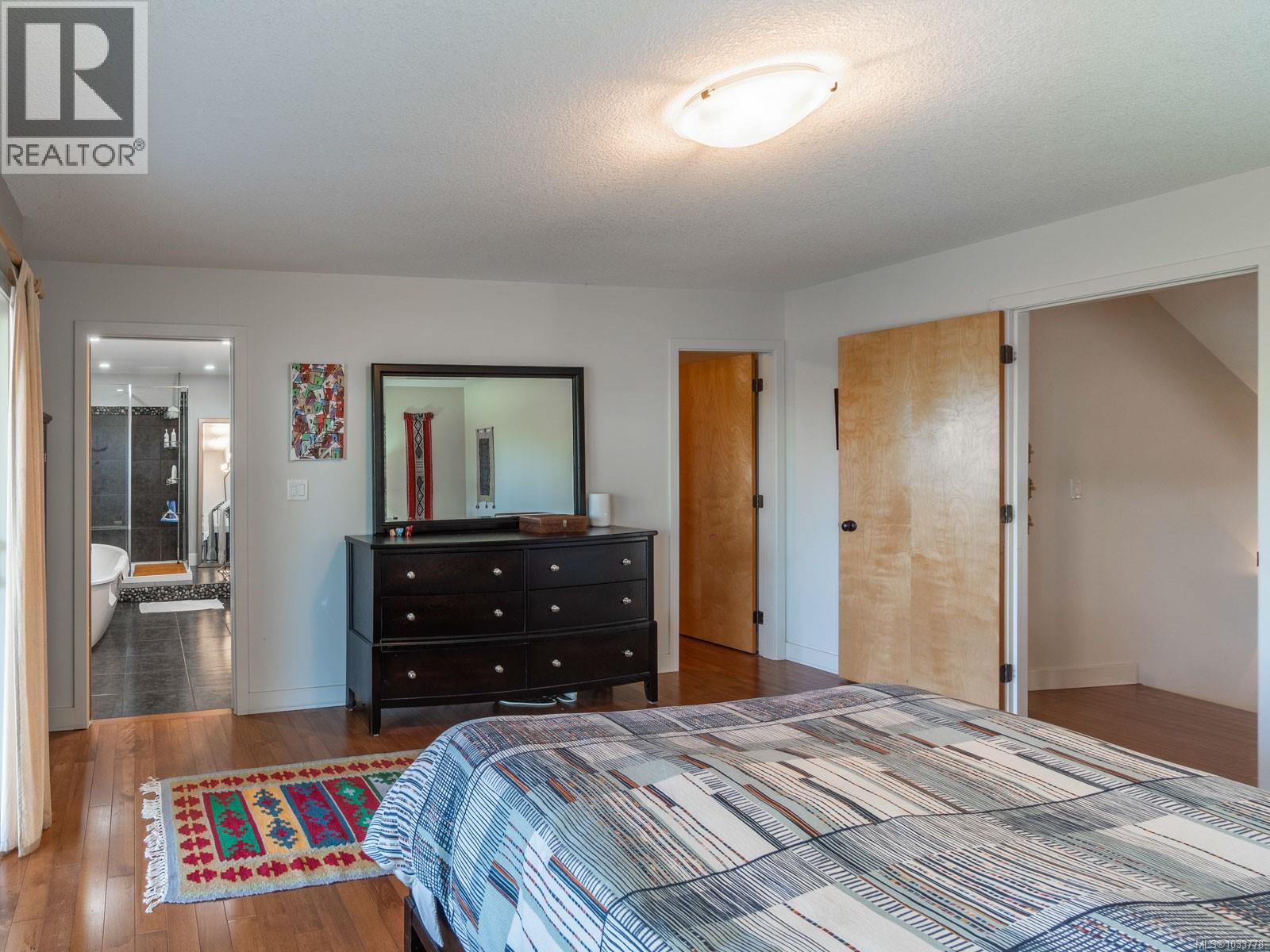 541 Charfinch Pl - 32
