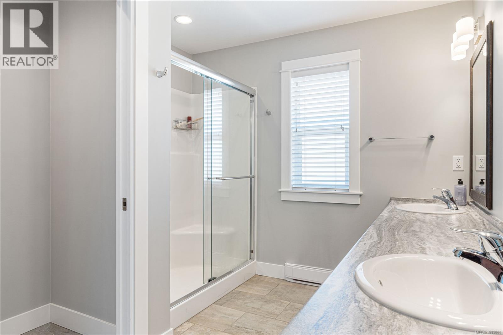 495 Menzies Ridge Dr, Nanaimo