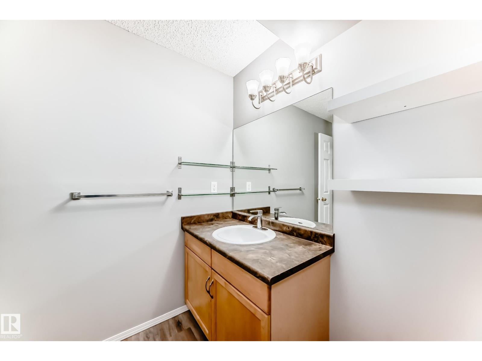 #202 328 Woodbridge WY, Sherwood Park