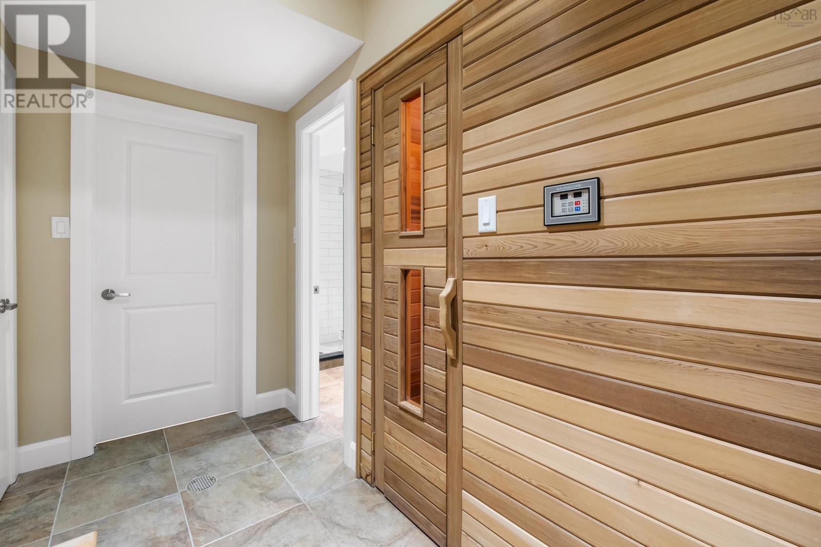 89 Bastion Avenue - 43