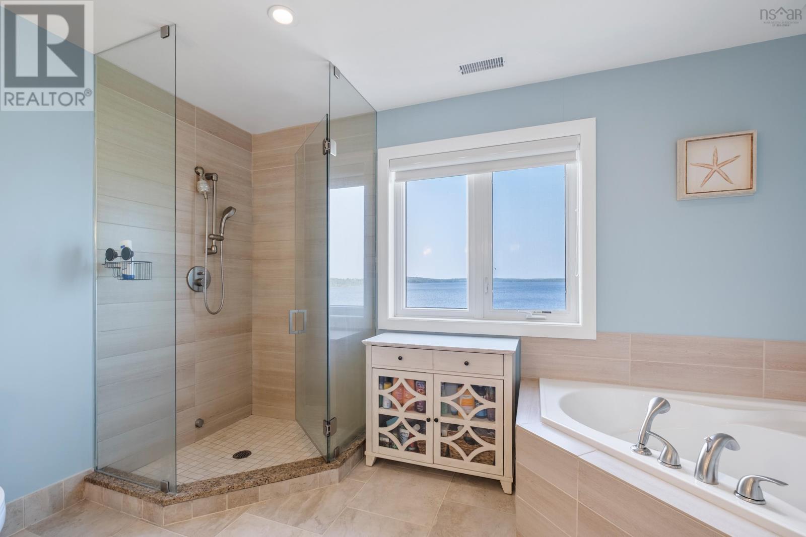 89 Bastion Avenue - 36