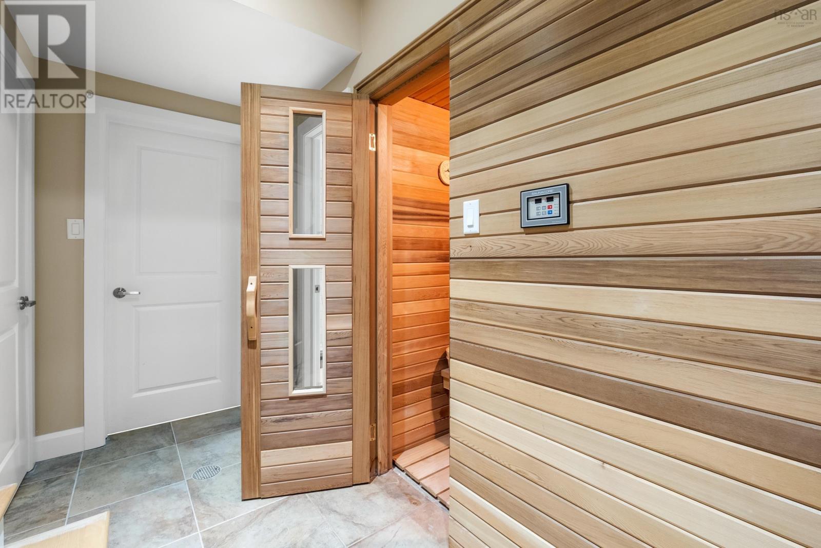89 Bastion Avenue - 44