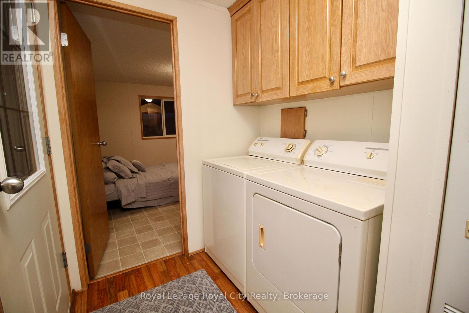 6 OLYMPIA AVENUE - Image 24