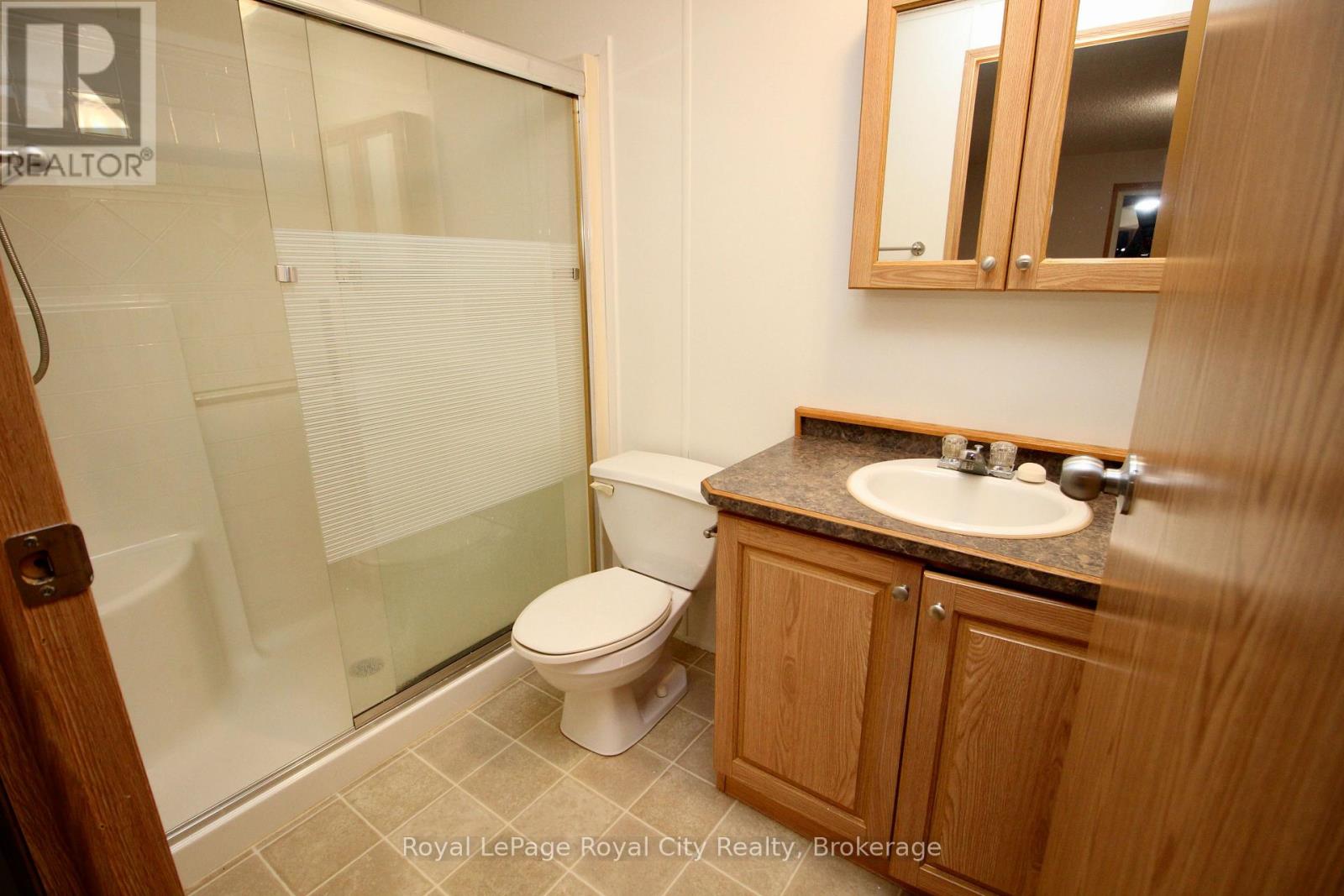 6 OLYMPIA AVENUE - Image 12