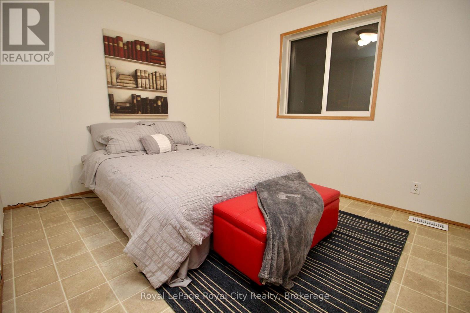 6 OLYMPIA AVENUE - Image 15