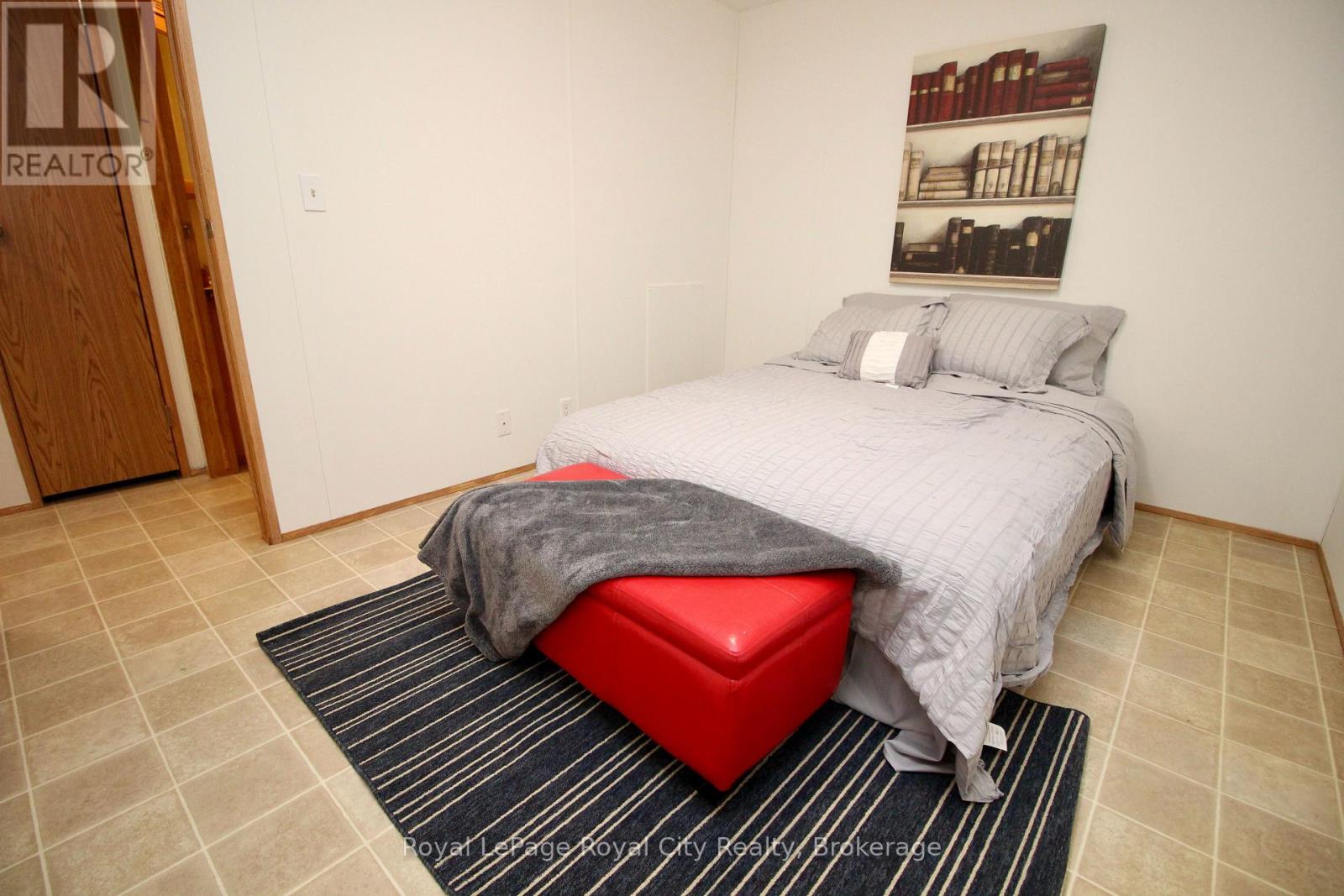 6 OLYMPIA AVENUE - Image 16