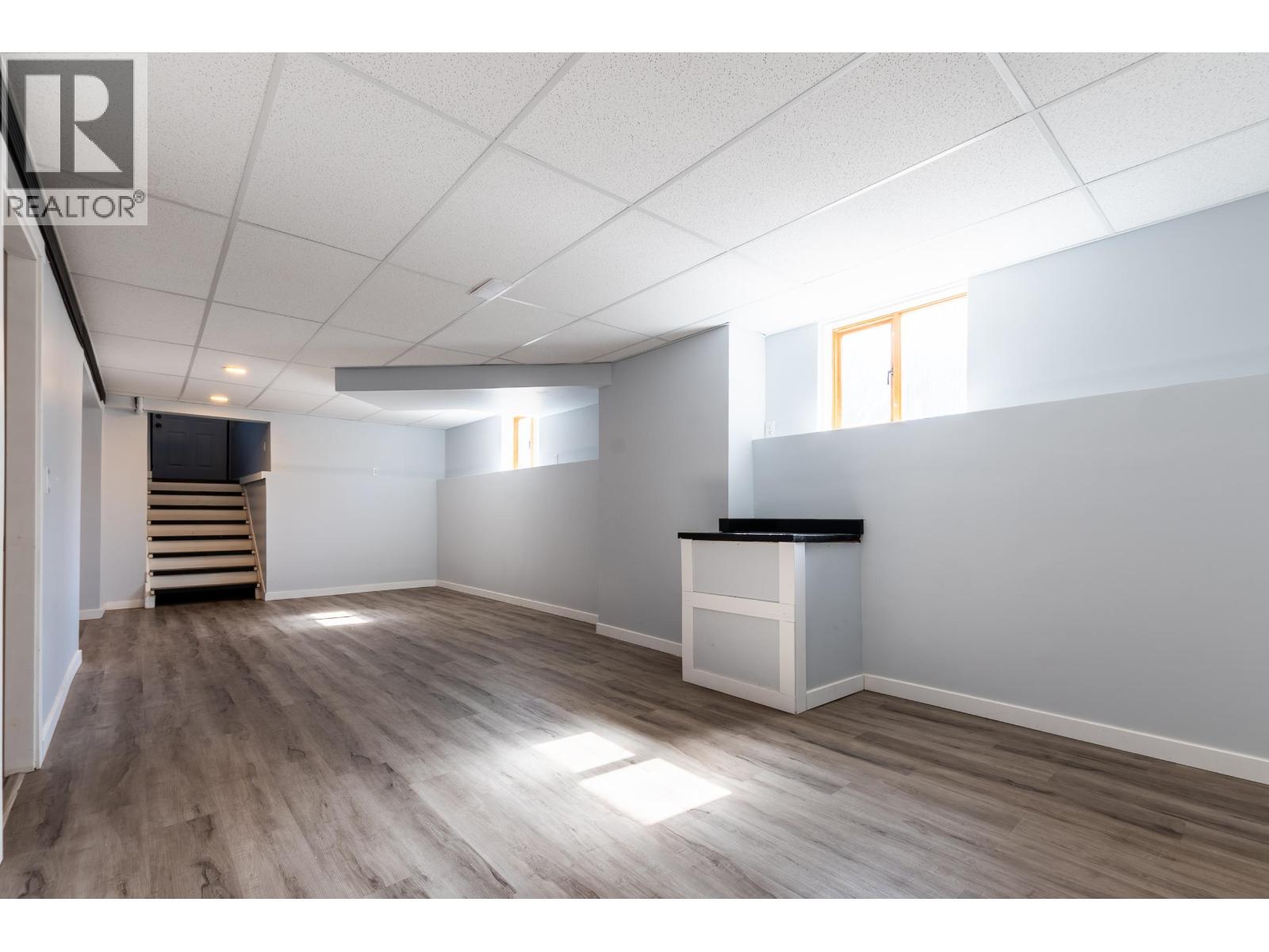 5565 BENDIXON ROAD - 23