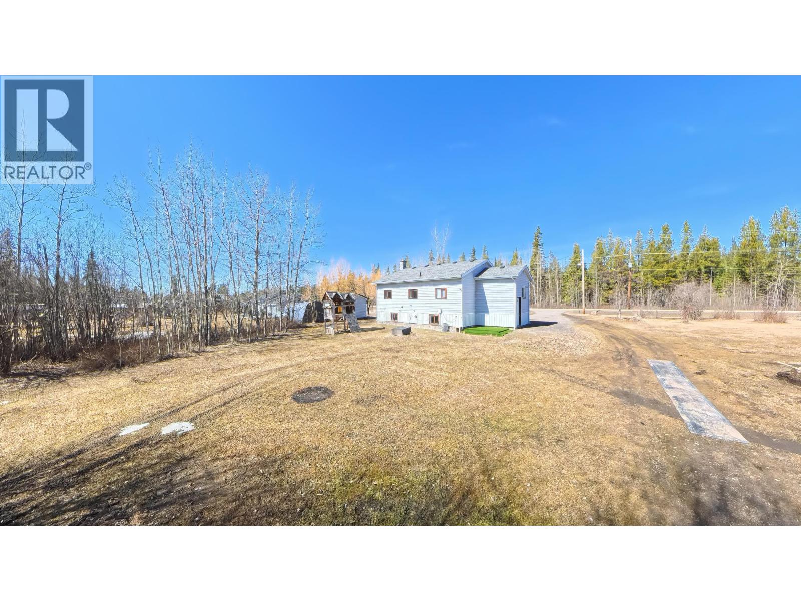 5565 BENDIXON ROAD - 27