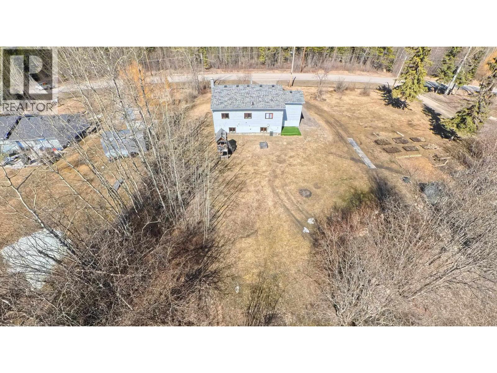 5565 BENDIXON ROAD - 28