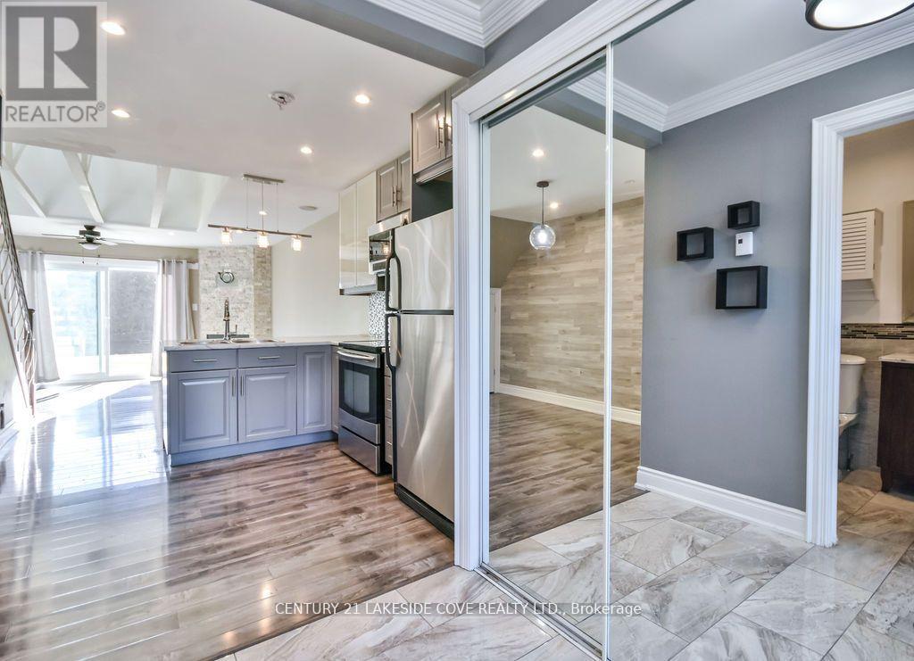 UNIT 12 - 81 LAGUNA PARKWAY N - photo 2