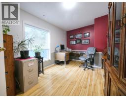 Bedroom - 817 Smith Crescent, Genelle, BC V0G1G0 Photo 6