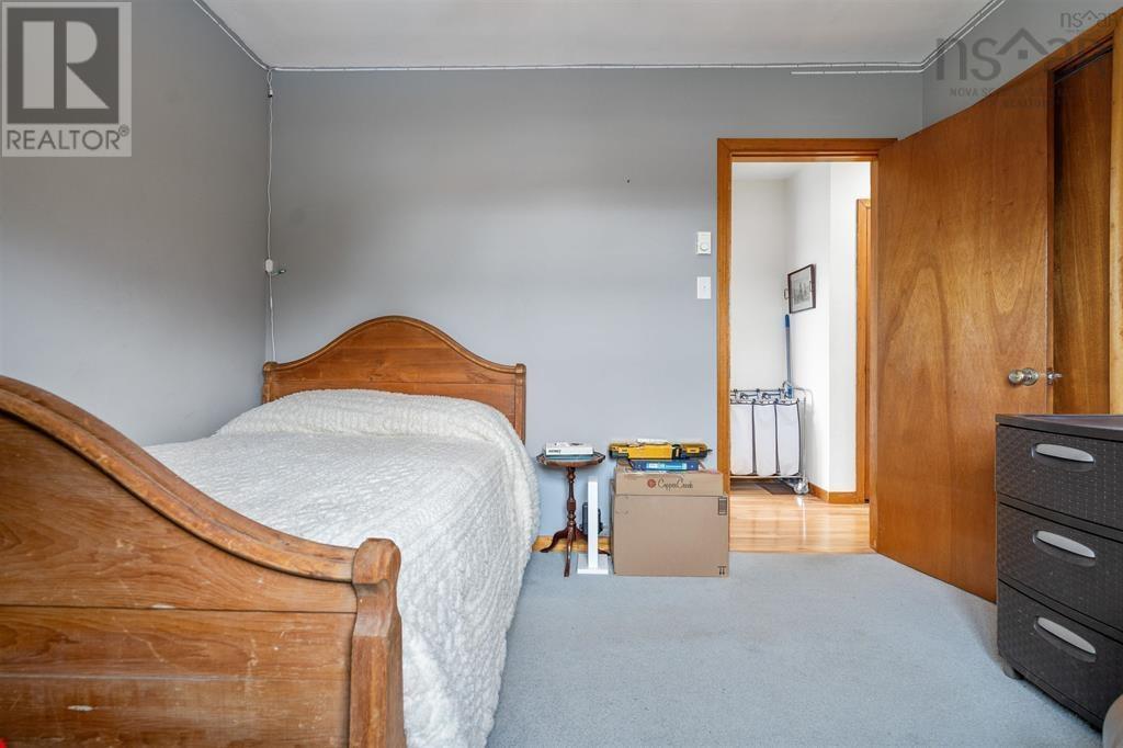 684 St Marys Road - 20