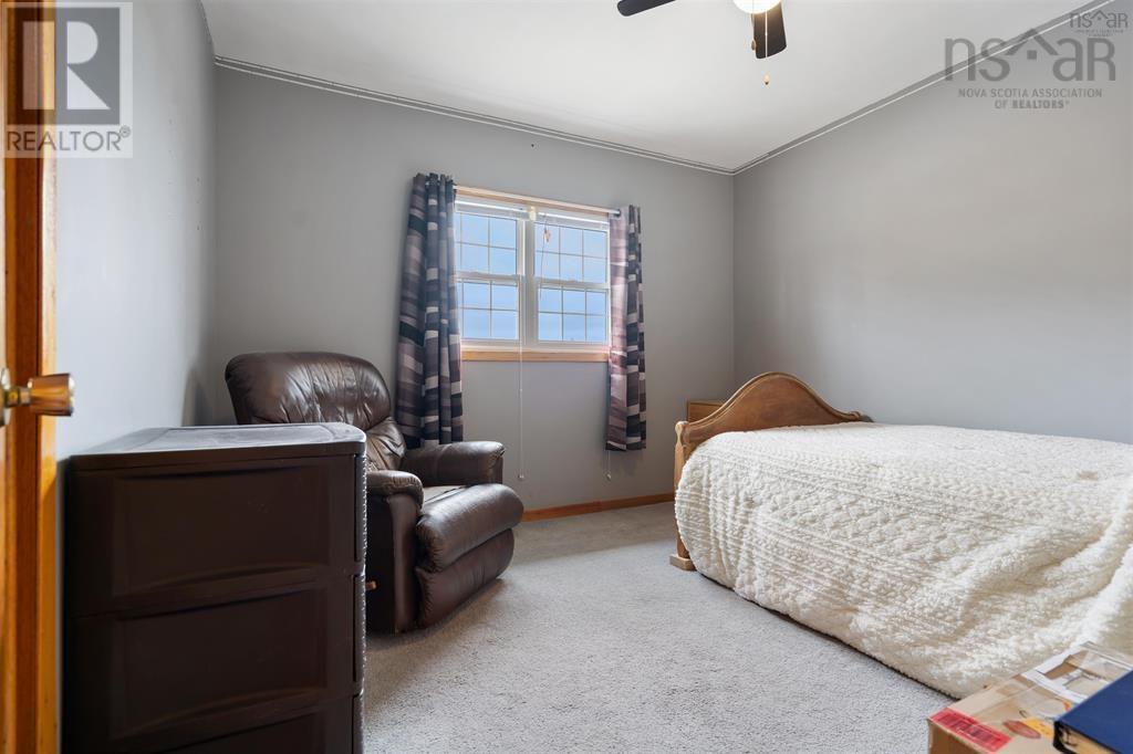 684 St Marys Road - 21