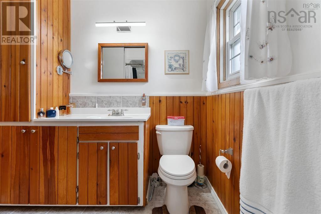 684 St Marys Road - 22