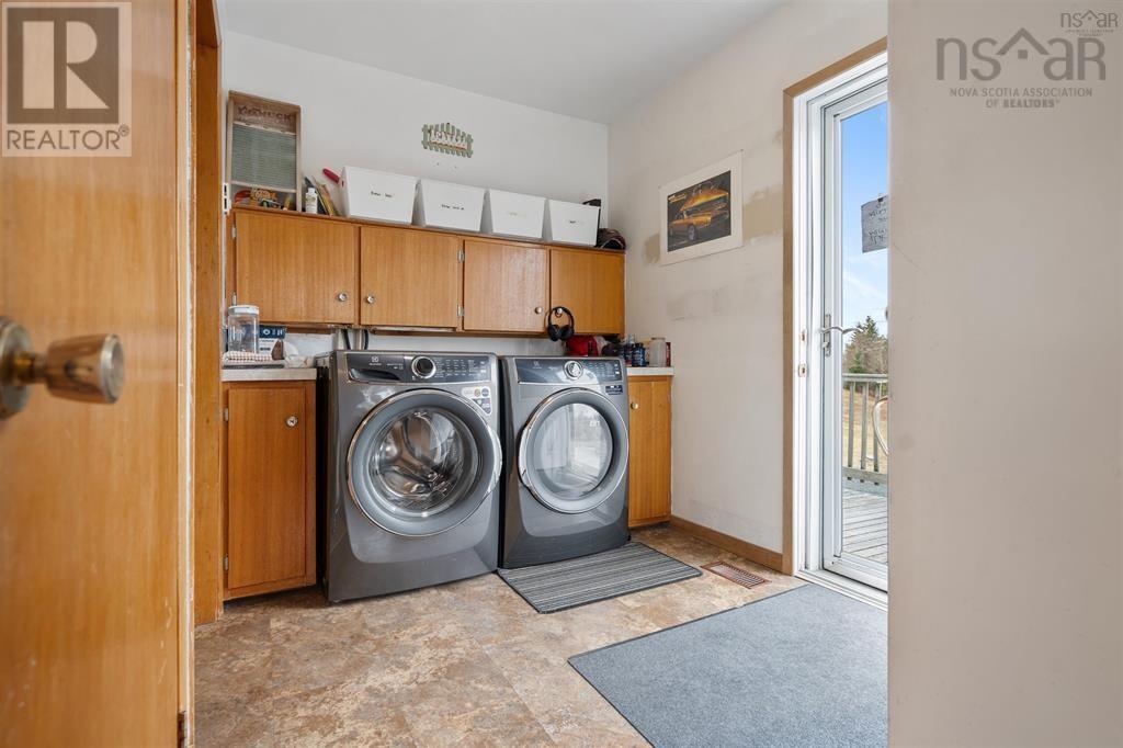 684 St Marys Road - 24