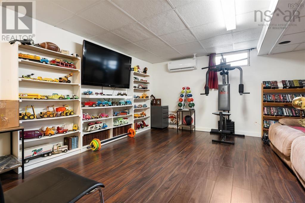 684 St Marys Road - 26