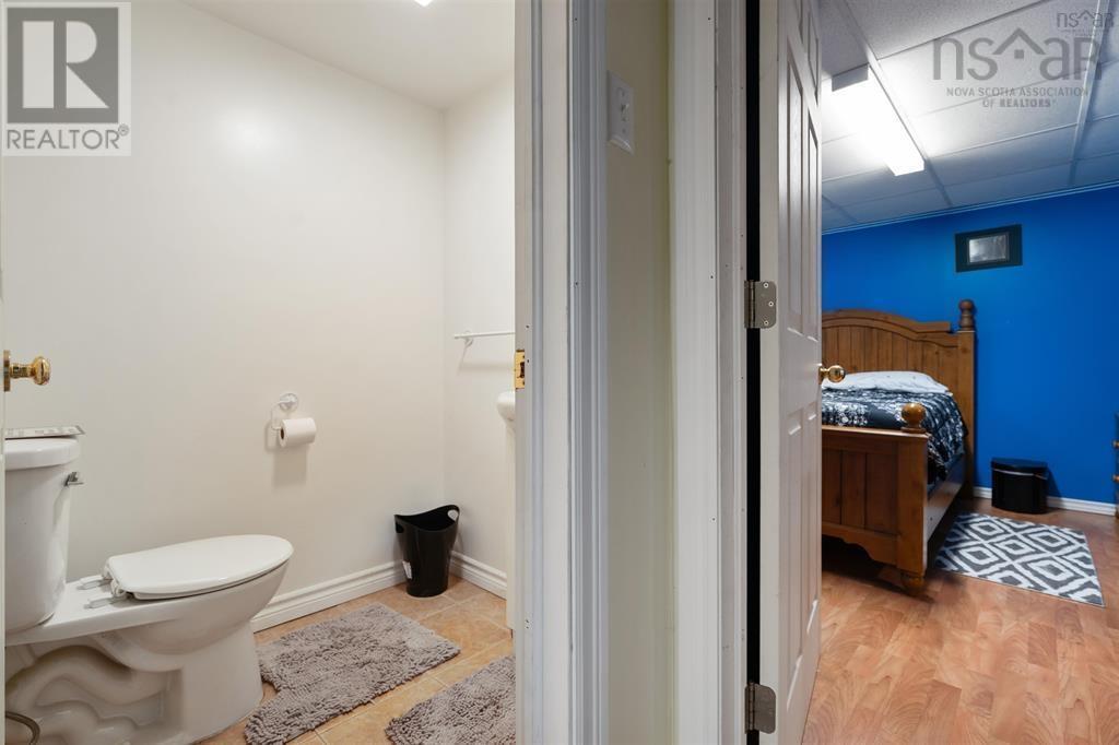 684 St Marys Road - 30