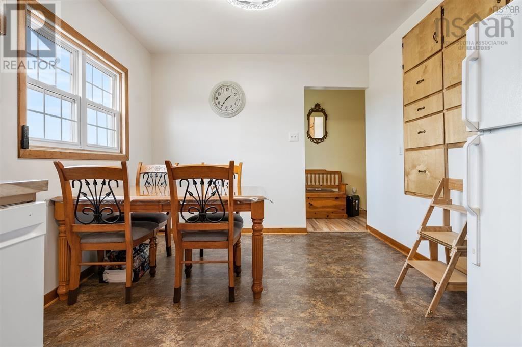 684 St Marys Road - 9