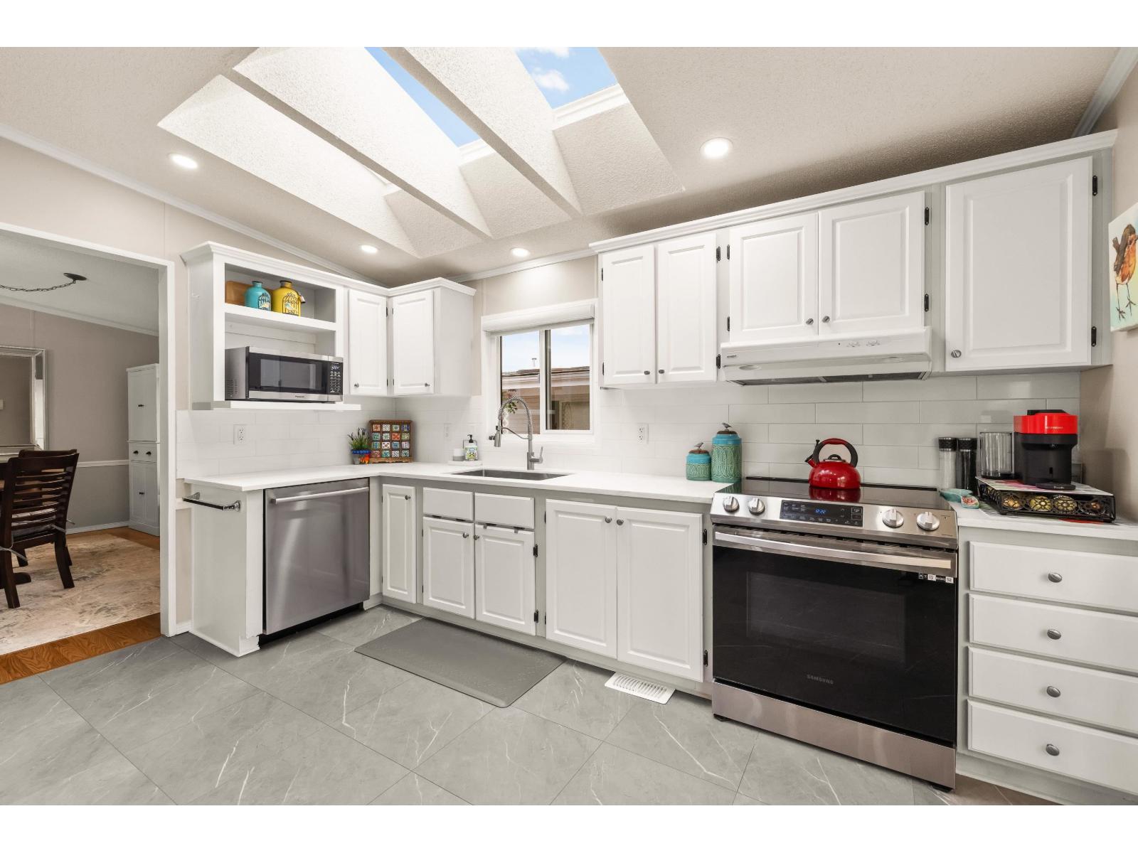158 9055 ASHWELL ROAD, Chilliwack Proper West, Chilliwack