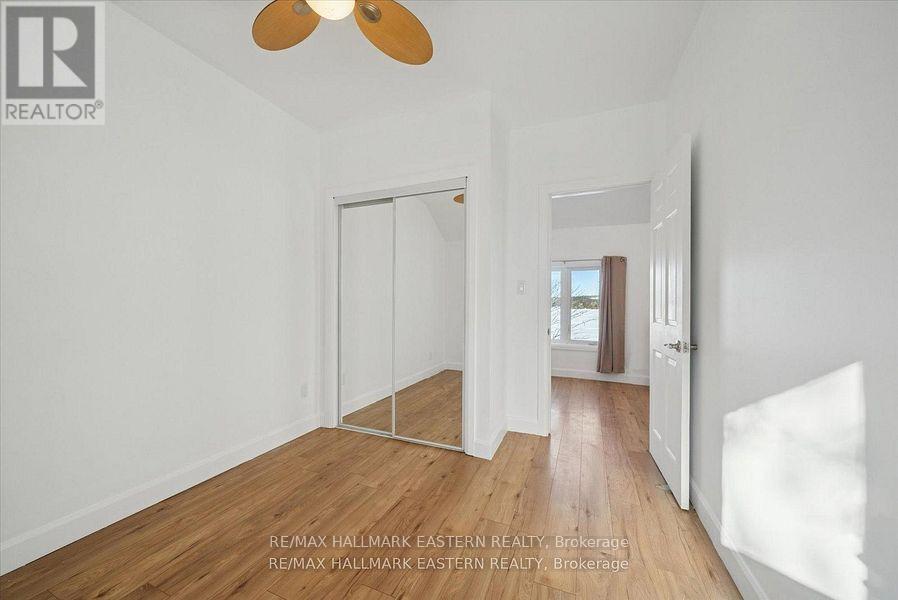 344 FIFE AVENUE - 16