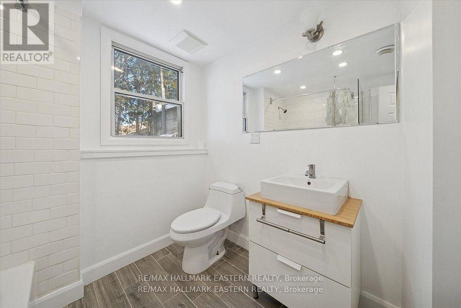 344 FIFE AVENUE - 19
