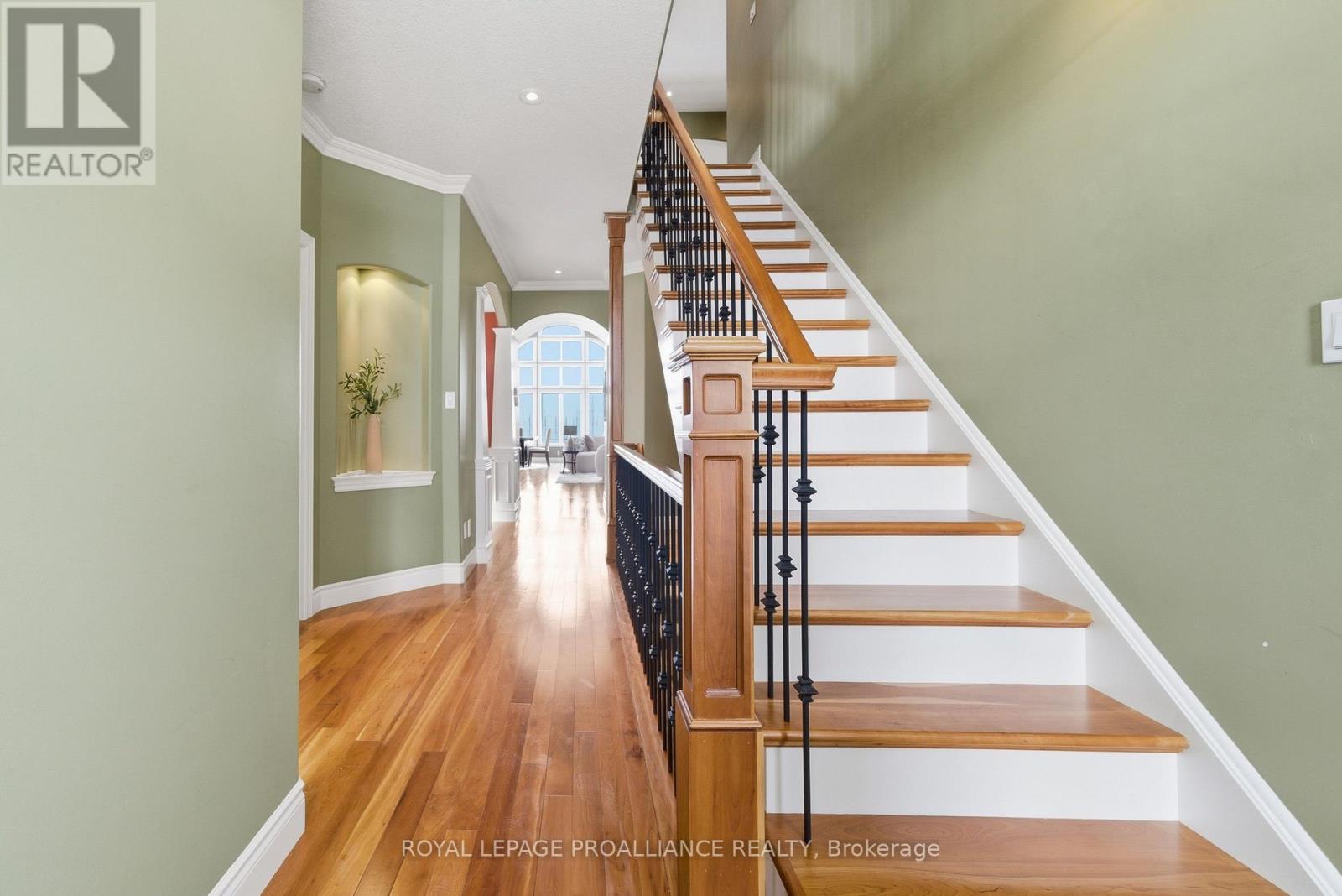 240 AVONDALE ROAD - 4