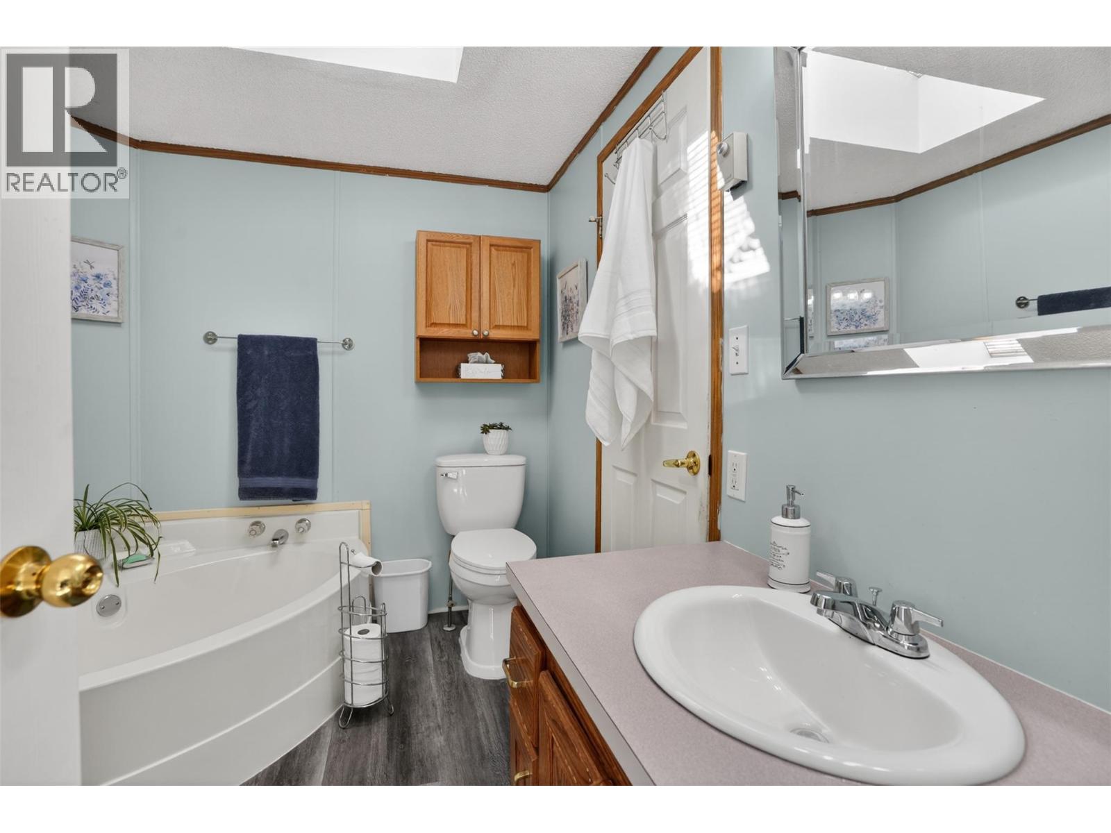 #20 7126 Highway 3A - 24