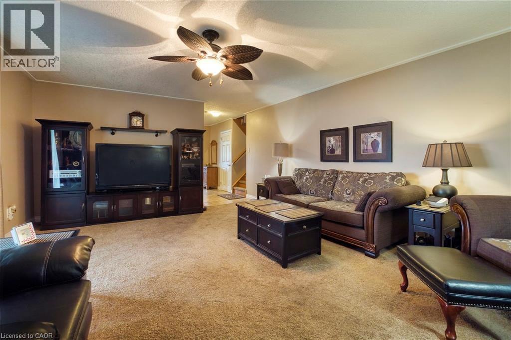 108 QUEENSWAY Drive - 31